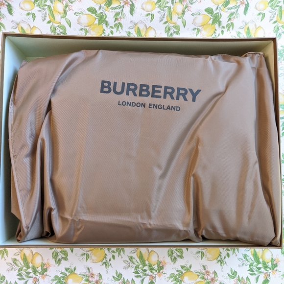 Burberry Finsbridge Long Quilted Jacket Mink Grey - Picture 11 of 12